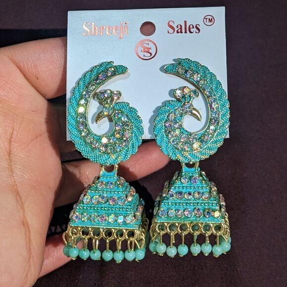 New! Peacock sparkley blue clear stone earrings - Picture 1 of 4